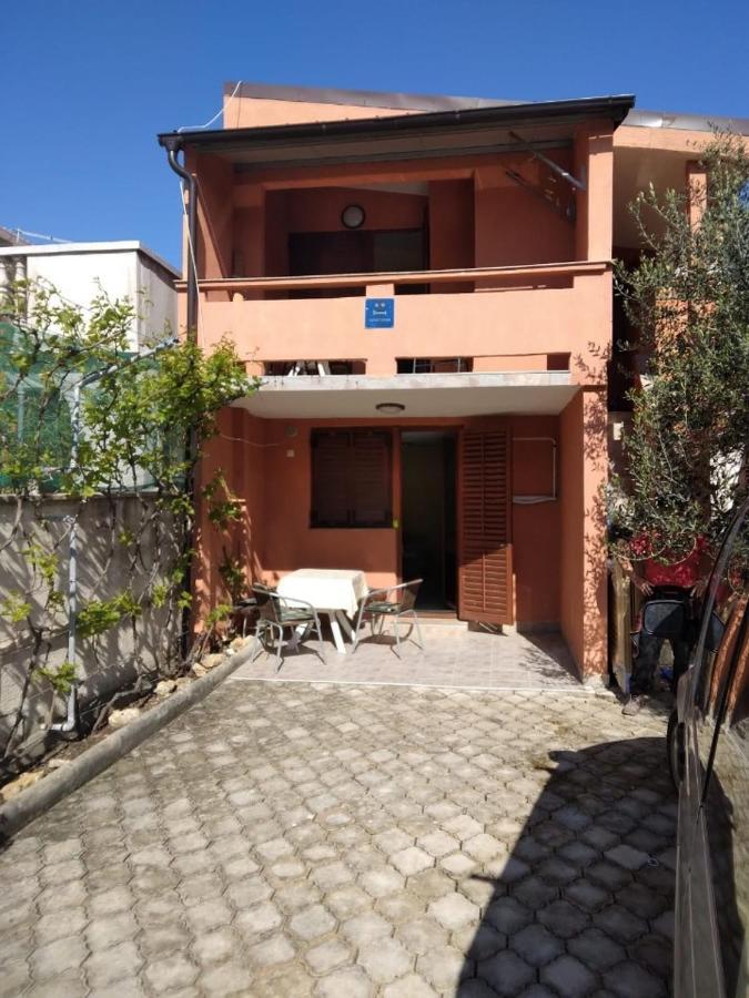 Apartments With A Parking Space Vir - 19547 Esterno foto
